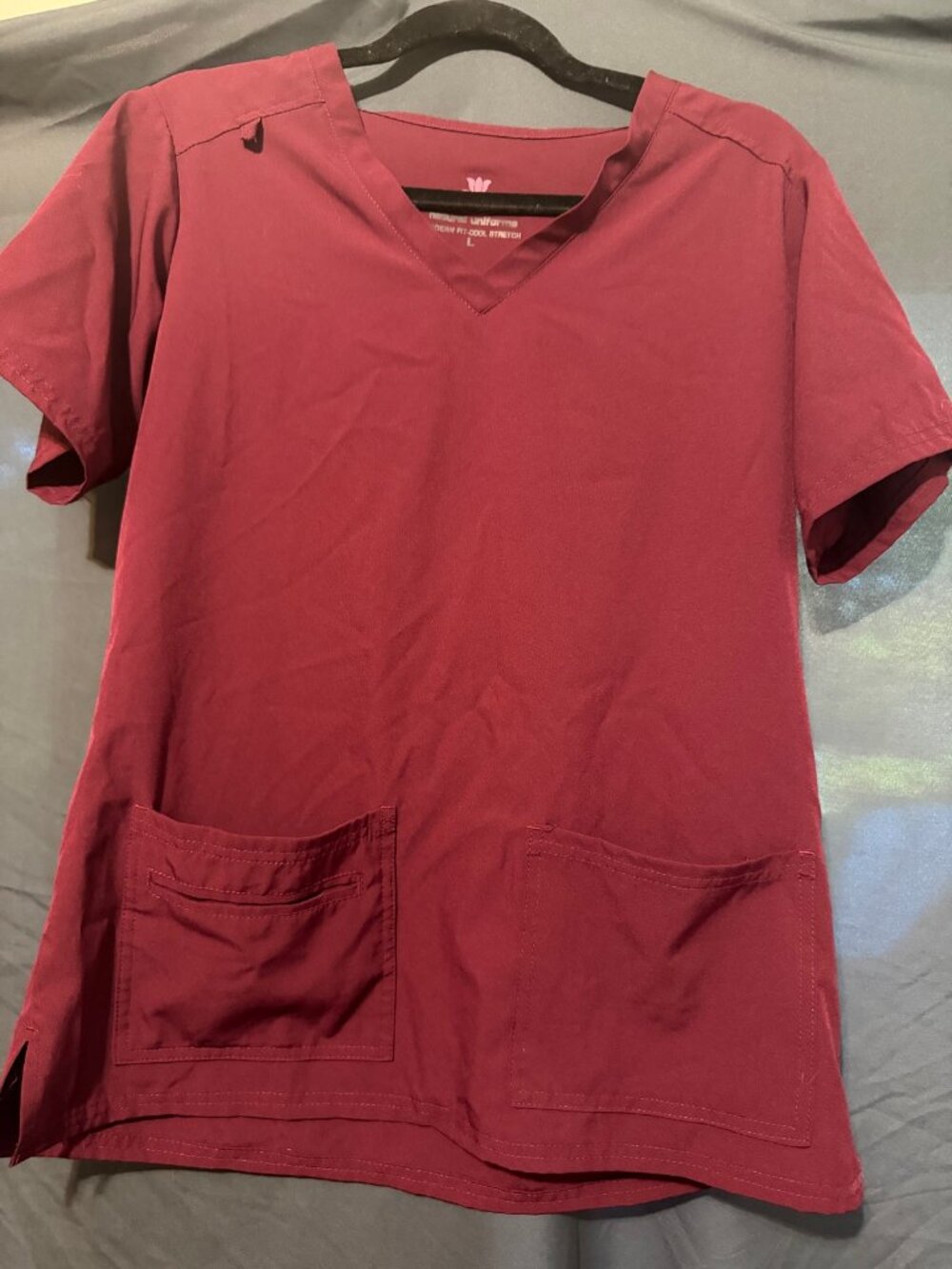 Natural Uniforms Maroon Scrub Top Womens L V-Neck Pockets Medical Workwear